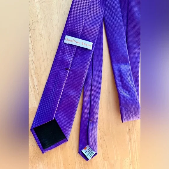 Vibrant Purple Silk Skinny tie - Picture 2 of 3